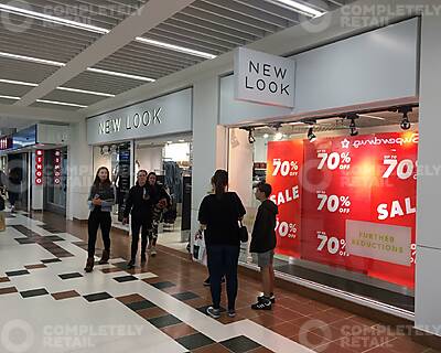 Unit 1 The Centre Eh54 6hr Completely Retail Unit 1 The Centre Eh54 6hr Completely Retail