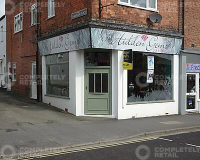 Shop to rent 71 Beatrice Street Oswestry SY11 1QR